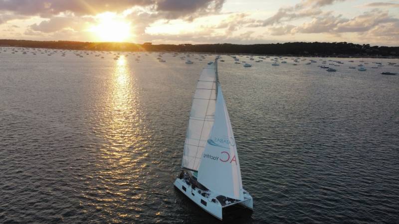 EVJF Arcachon en catamaran à voile c'est mieux pour notre Bassin d'Arcachon